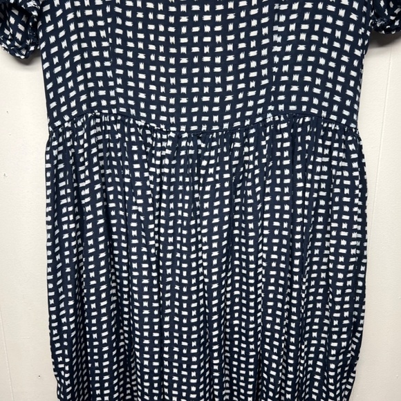 Stefanel Women's Button Down Short Sleeve Navy Blue & White Dress Size Large - Picture 12 of 15